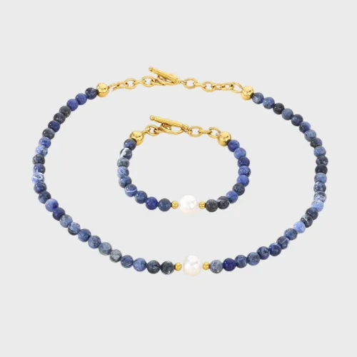 Accessories & Jewelry