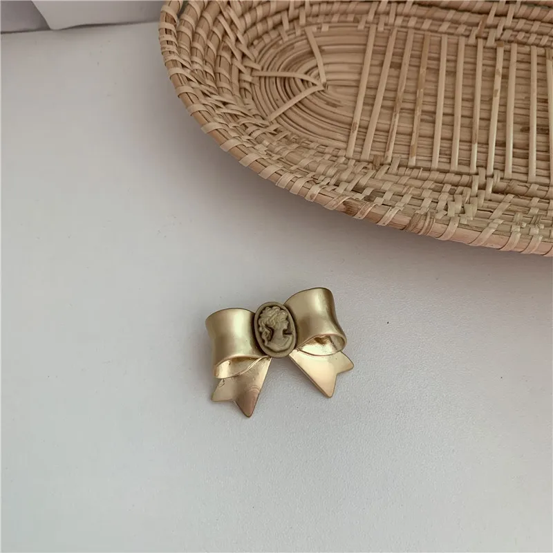 Impresión Moda Aleación Enchapado Piedras Preciosas Artificiales Mujeres Broches display picture 8