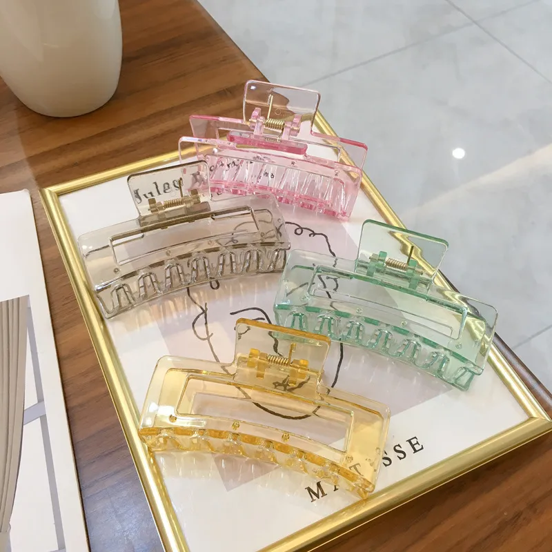 Geometric Chinoiserie Resin display picture 1