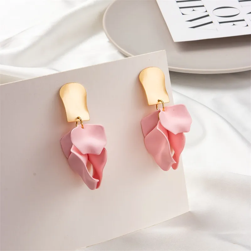 Fashion Multi-color Petal Leaf Earrings Wholesale display picture 10
