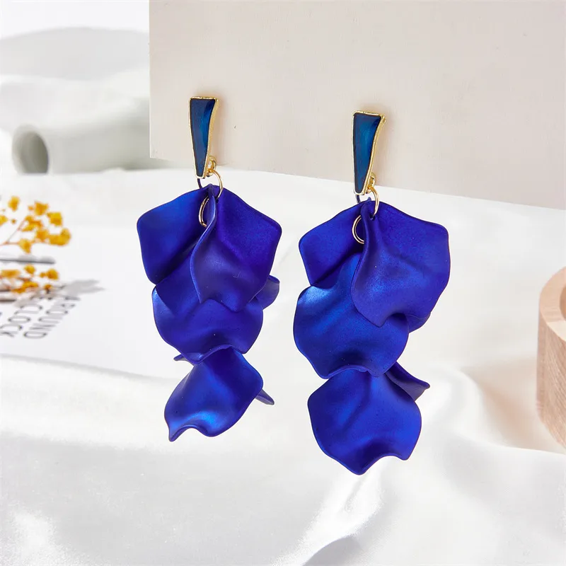 Elegant Flower Alloy Drop Earrings display picture 6