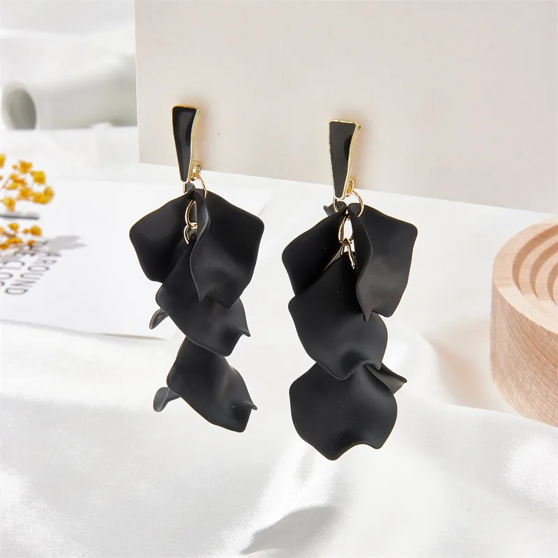 Elegant Flower Alloy Drop Earrings display picture 15