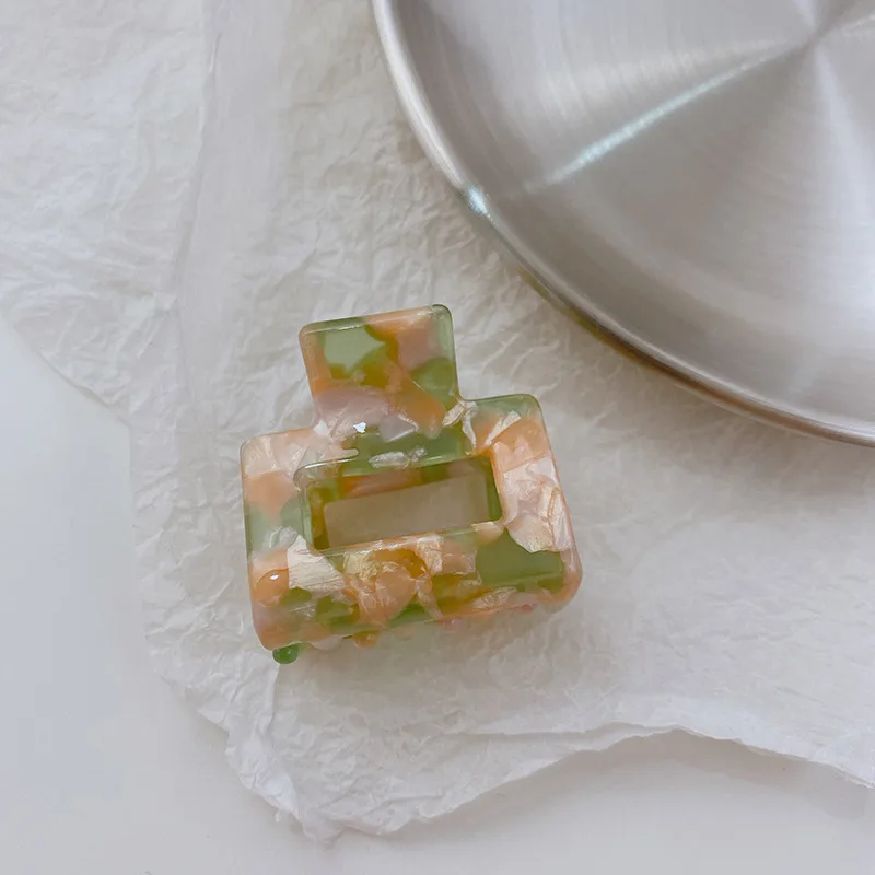 Retro Tortoiseshell Mini Square Hair Clip display picture 6