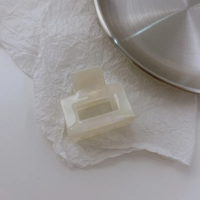 Pasador Mini Cuadrado Carey Retro display picture 9