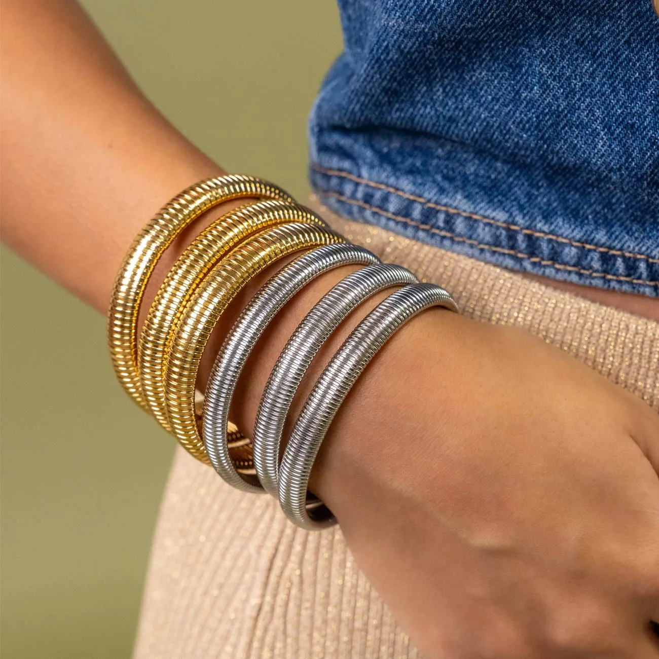 Cercle Couleur Unie Rétro Style Romain Plaqué Or 18K Acier Inoxydable 304 Bracelet En Masse display picture 1