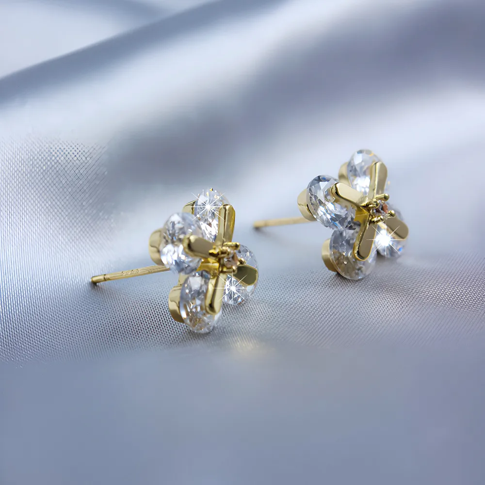 1 Pair Flower Vintage Style Copper Zircon Plating Inlay Ear Studs display picture 2