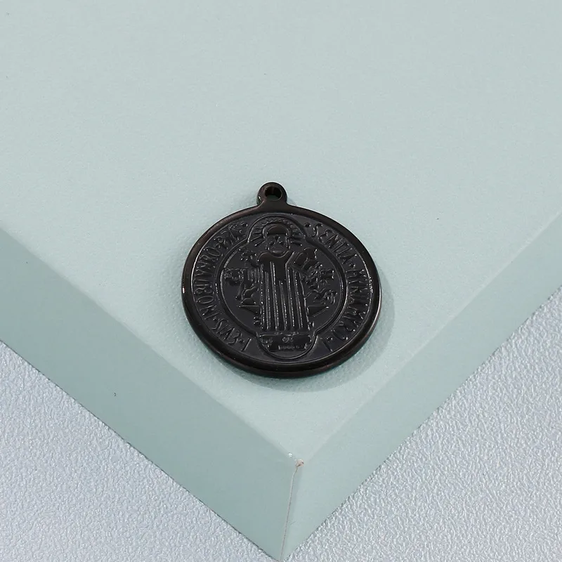 1 Pieza Acero Inoxidable Chapados en oro de 18k Humano Exorcista Colgante display picture 3