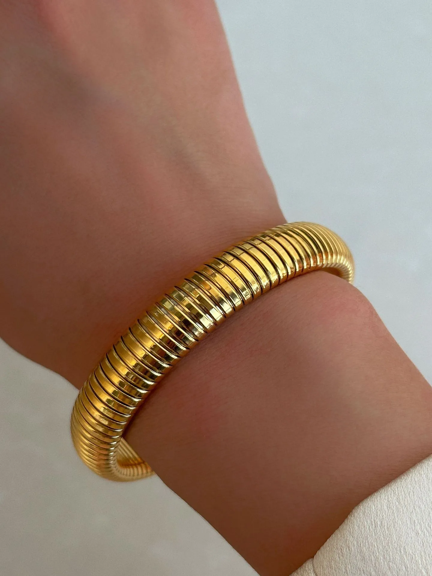 Couleur Unie Style IG De Base Plaqué Or 18K Acier Inoxydable 304 Bracelet En Masse display picture 1