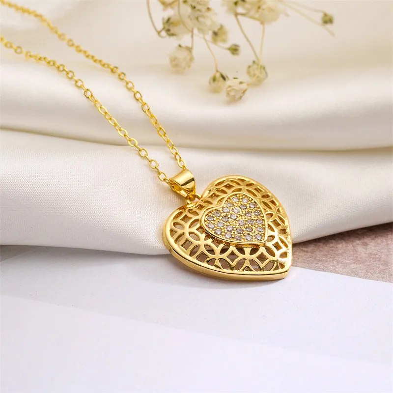 Gotitas De Agua Forma De Corazón Estilo Simple Estilo Clásico Circón Cobre Collar Colgante Venta Al Por Mayor display picture 6