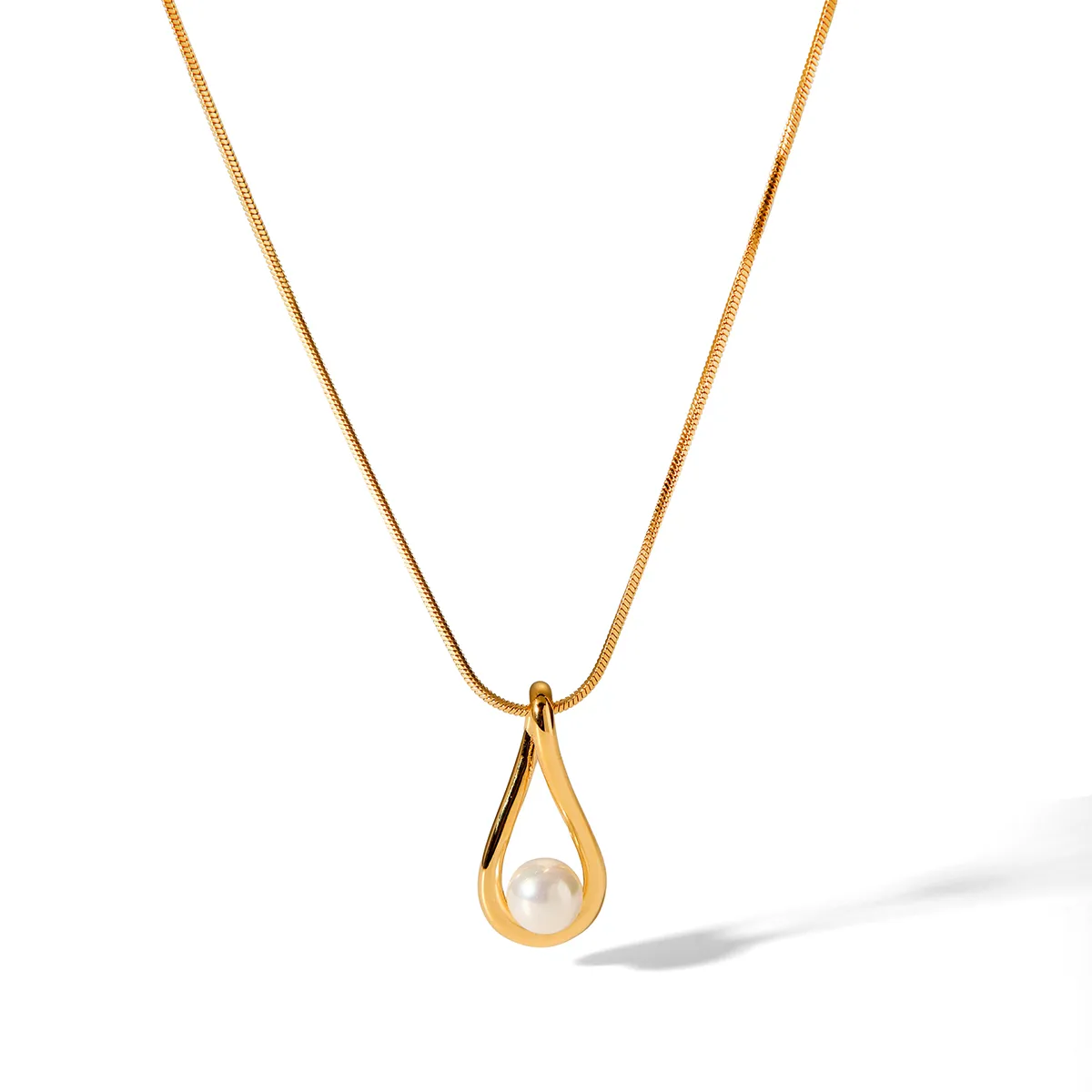 Water Droplets Shiny IG Style 18K Gold Plated 304 Stainless Steel Titanium Steel Pendant Necklace Wholesale display picture 6