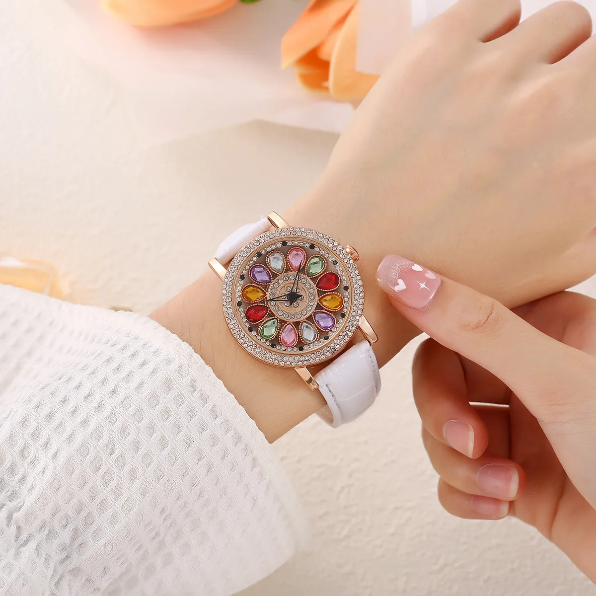 Live New Time-running Watch Women's Non-automatic Large Dial Gipsophila Rhinestone Fashion Women's Watch display picture 8