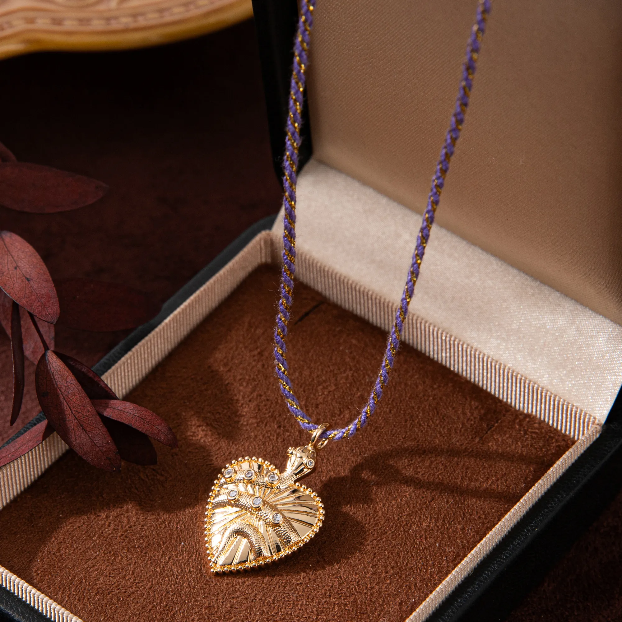 Heart Shape Vintage Style Zircon Gold Plated Cotton Rope Copper Pendant Necklace Wholesale display picture 12