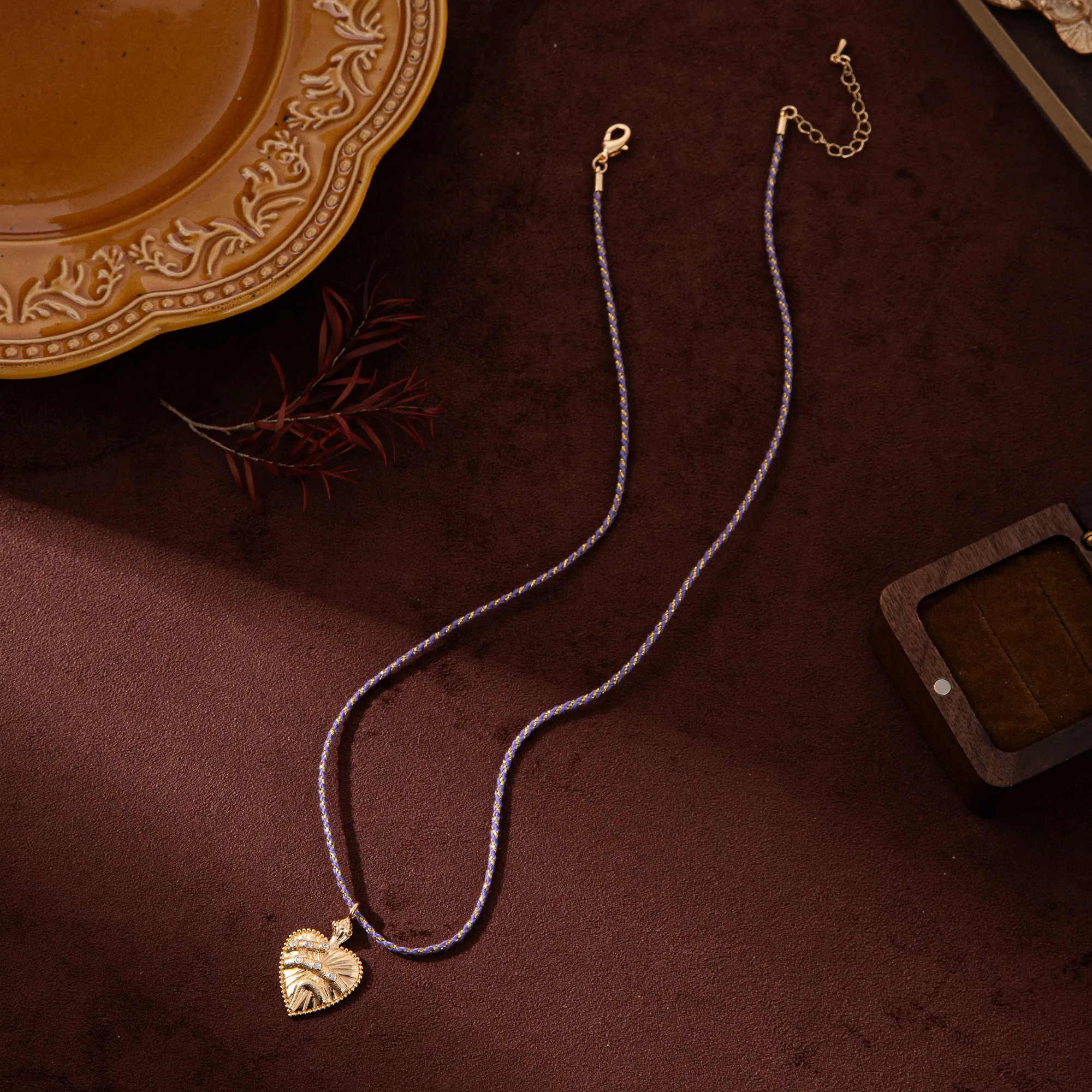 Heart Shape Vintage Style Zircon Gold Plated Cotton Rope Copper Pendant Necklace Wholesale display picture 13