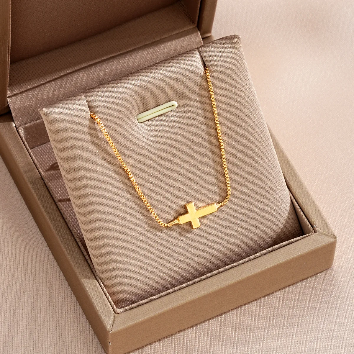 Cross Simple Style Classic Style 201 Stainless Steel Alloy Pendant Necklace Wholesale display picture 4