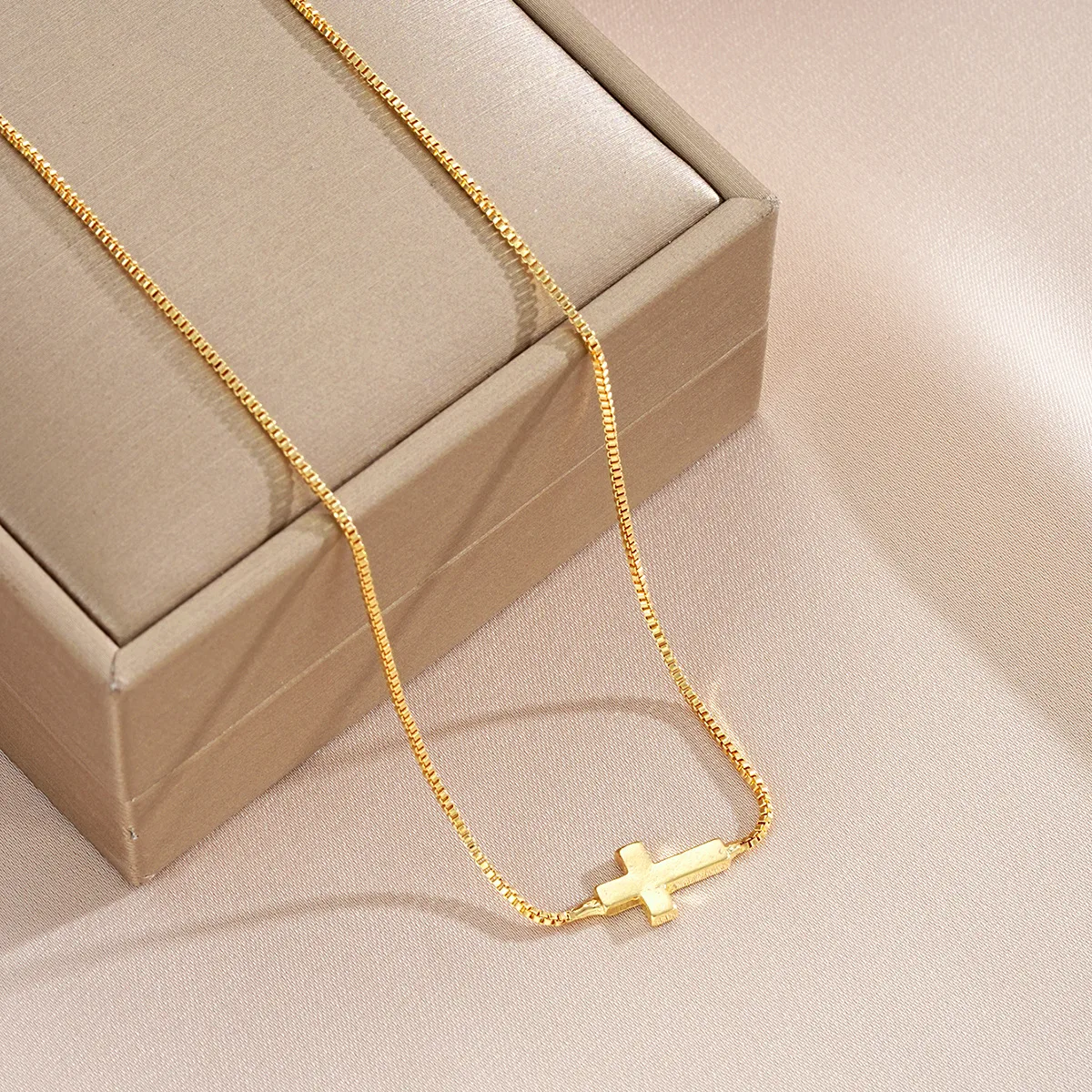 Cross Simple Style Classic Style 201 Stainless Steel Alloy Pendant Necklace Wholesale display picture 6