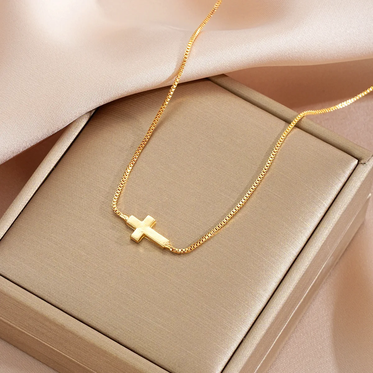 Cross Simple Style Classic Style 201 Stainless Steel Alloy Pendant Necklace Wholesale display picture 5