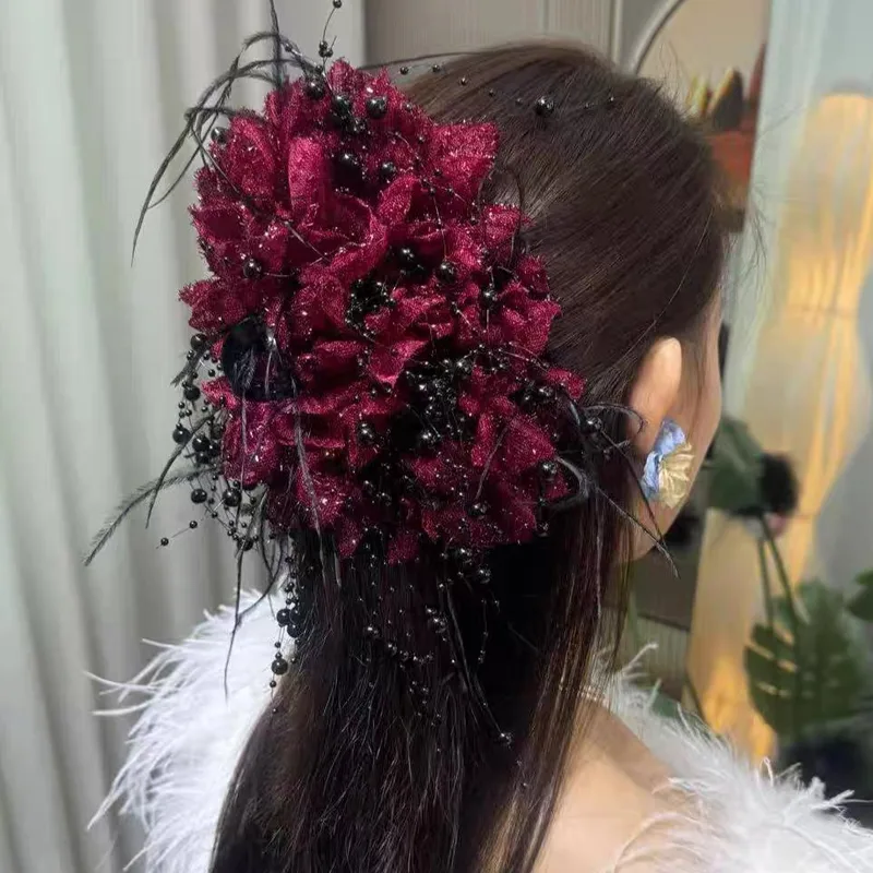 Women's Solid Color Elegant Rhinestone Tassel Gauze Hair Claws display picture 9