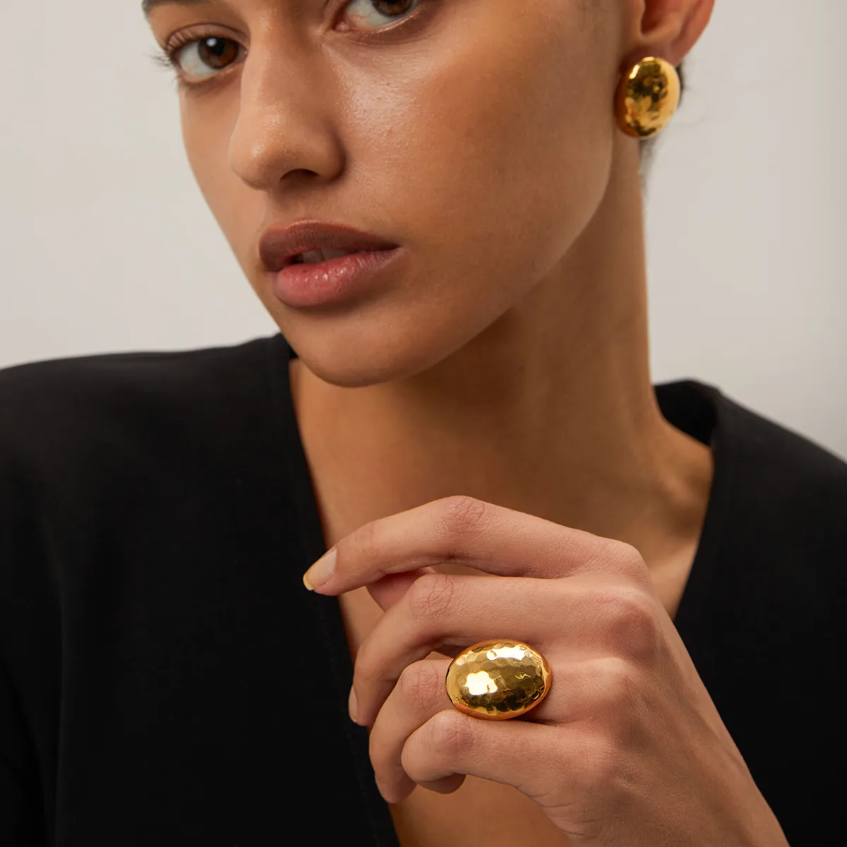 Wholesale Jewelry Hammered IG Style 304 Stainless Steel 18K Gold Plated Open Rings display picture 2
