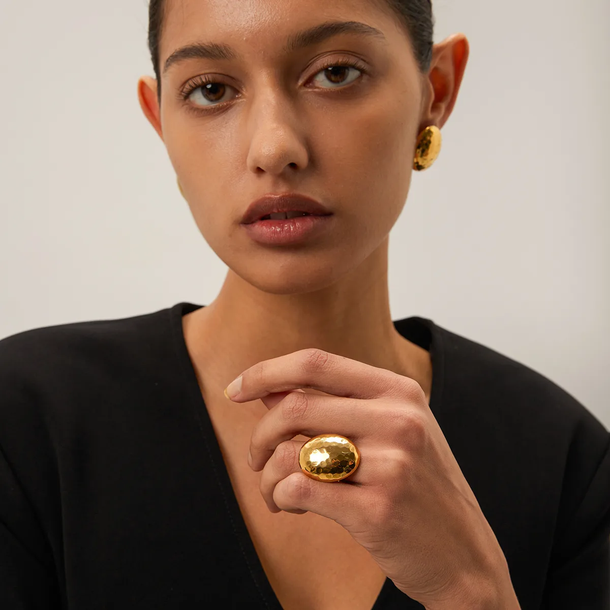 Wholesale Jewelry Hammered IG Style 304 Stainless Steel 18K Gold Plated Open Rings display picture 1