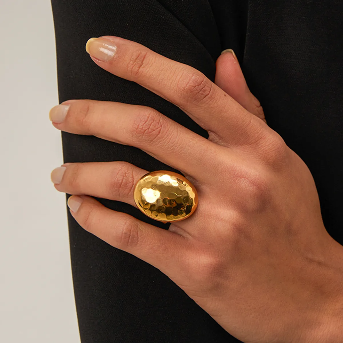 Wholesale Jewelry Hammered IG Style 304 Stainless Steel 18K Gold Plated Open Rings display picture 9