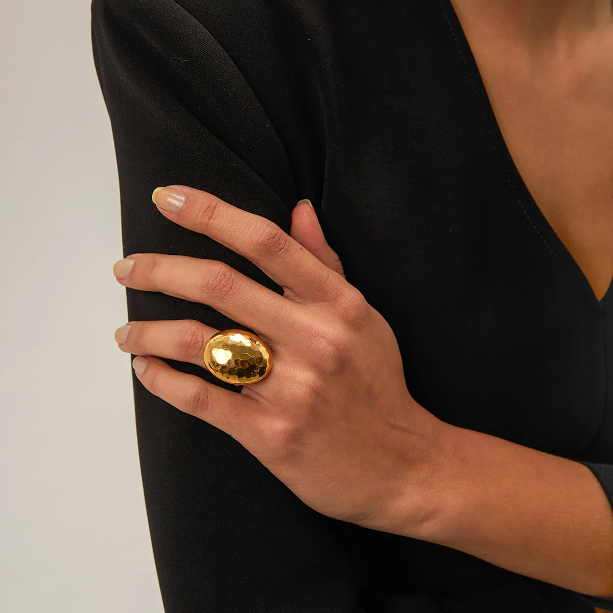 Wholesale Jewelry Hammered IG Style 304 Stainless Steel 18K Gold Plated Open Rings display picture 10