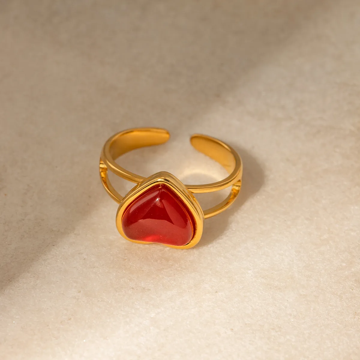 IG Style 304 Stainless Steel Heart Shape Inlay Red Agate 18K Gold Plated Women's Open Rings display picture 2