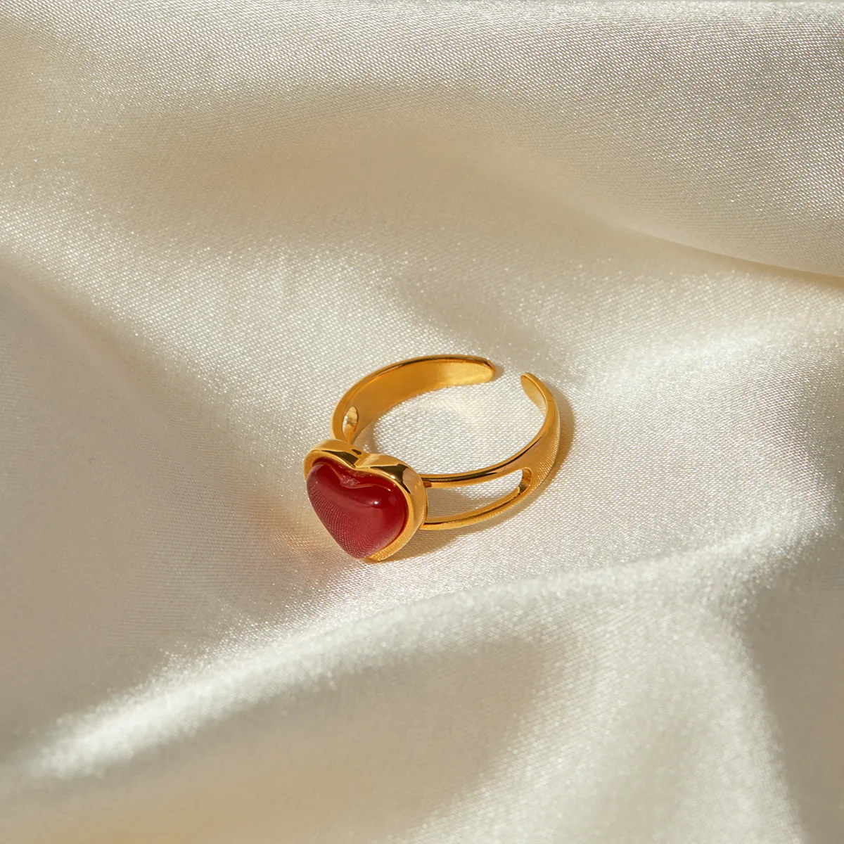 IG Style 304 Stainless Steel Heart Shape Inlay Red Agate 18K Gold Plated Women's Open Rings display picture 5