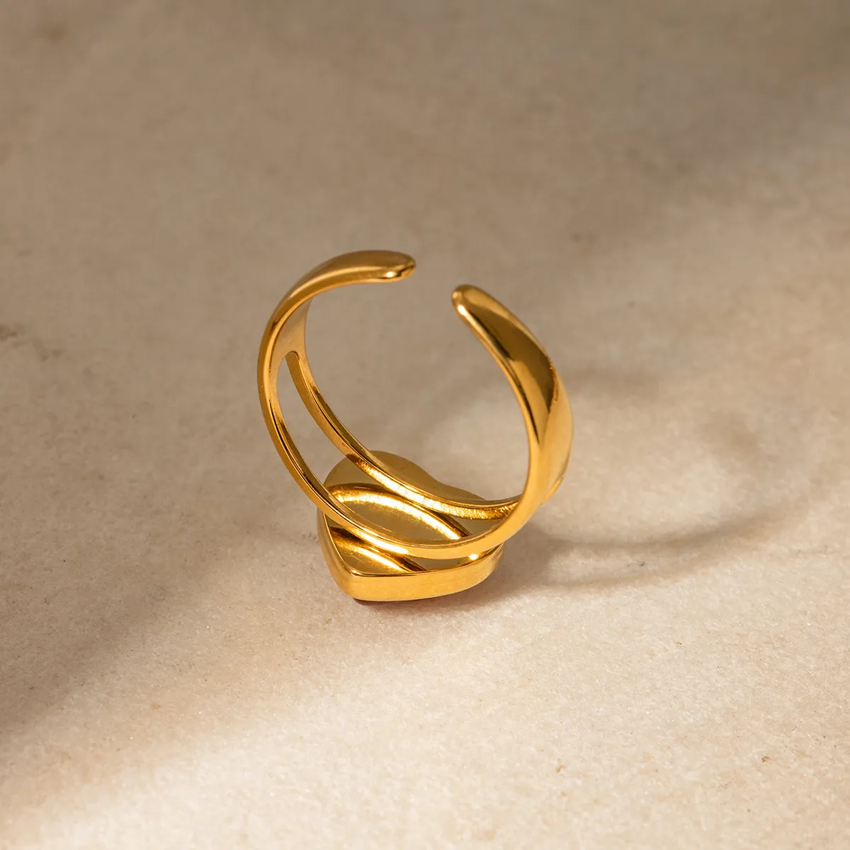 IG Style 304 Stainless Steel Heart Shape Inlay Red Agate 18K Gold Plated Women's Open Rings display picture 7