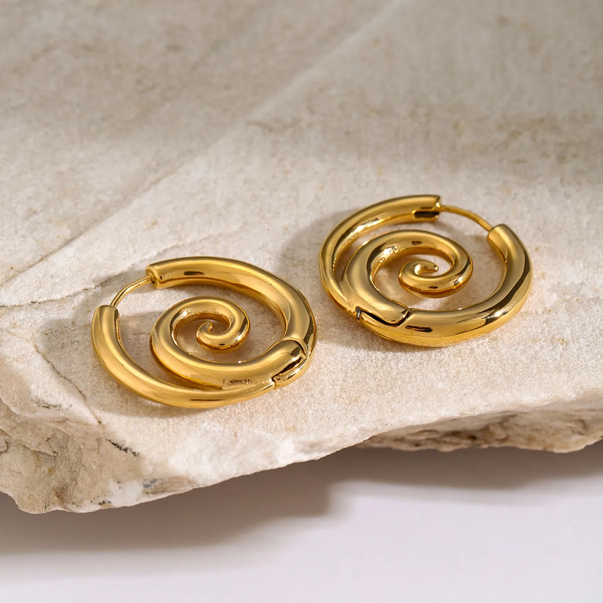 1 Pair Spiral Circle IG Style 304 Stainless Steel 18K Gold Plated Earrings display picture 7
