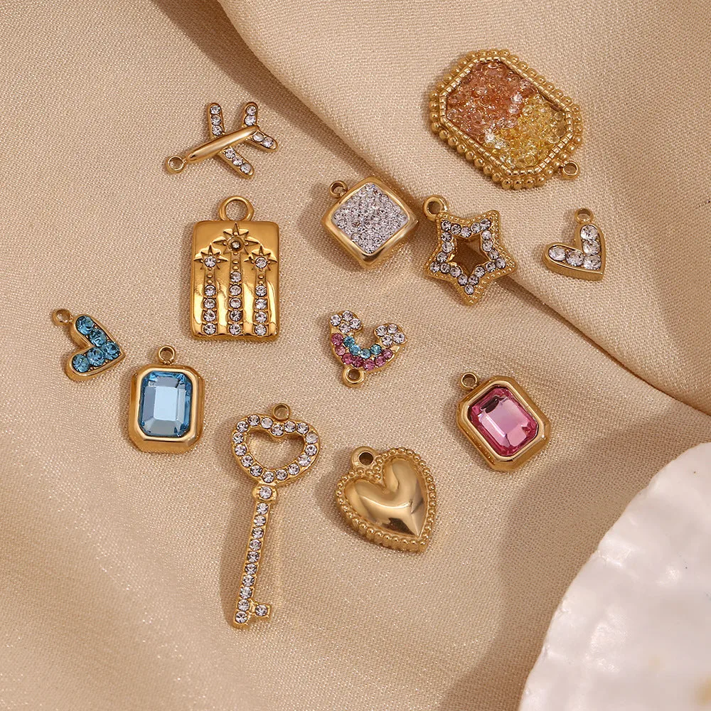 Pendants & Charms