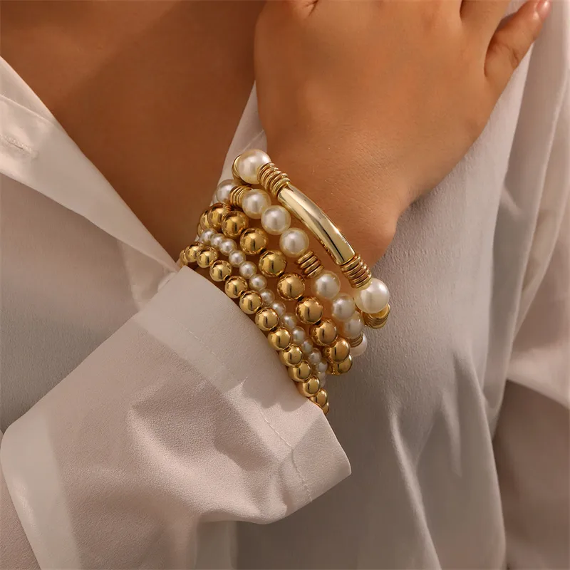 Solid Color Retro Simple Style Commute Alloy Plastic Bracelets Wholesale display picture 15
