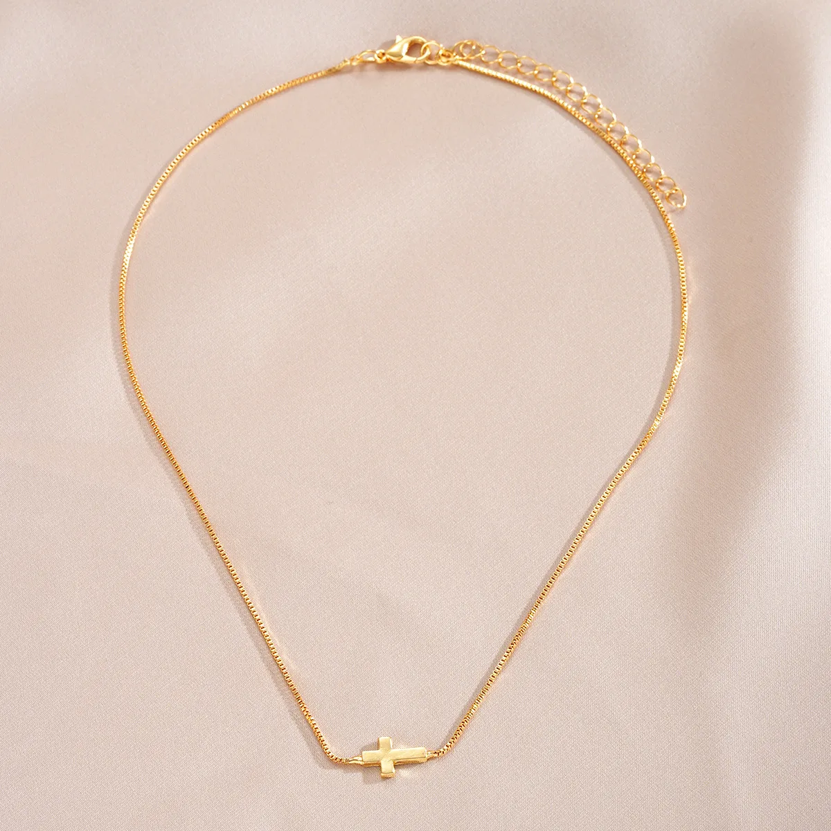 Cruzar Estilo Simple Estilo Clásico Acero Inoxidable 201 Aleación Collar Colgante Venta Al Por Mayor display picture 7