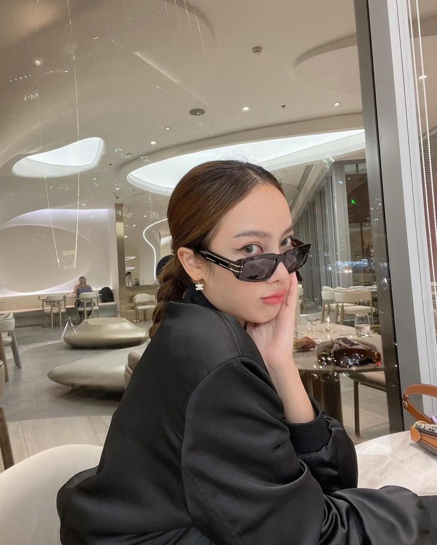 Miroir De Forme Spéciale Vacances Style Moderne Géométrique Pc Plein Cadre Femmes De Lunettes De Soleil display picture 1