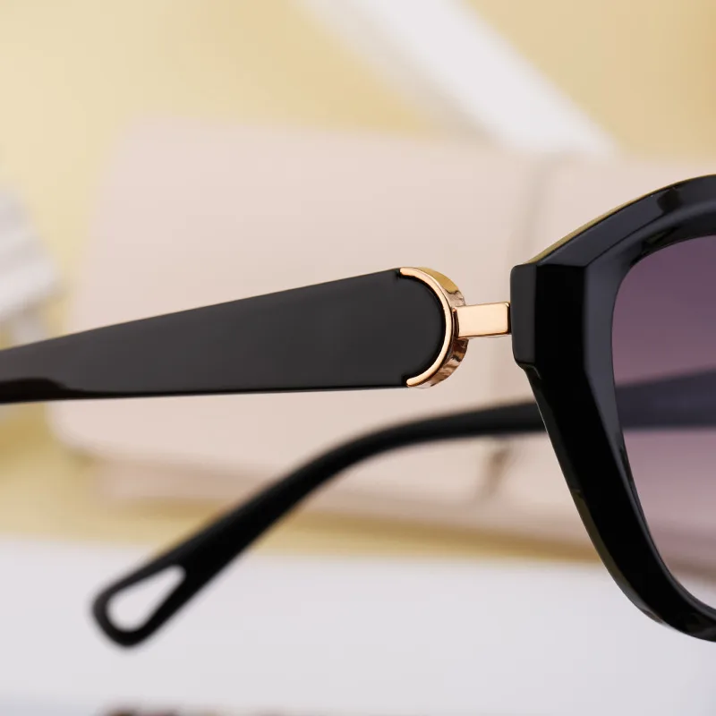 Oeil De Chat Style Vintage Style Classique Géométrique Pc Plein Cadre Femmes De Lunettes De Soleil display picture 4