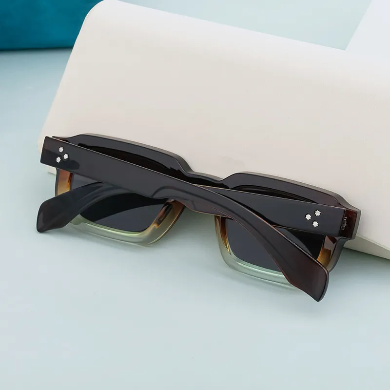 Square Vacation Simple Style Solid Color Pc Full Frame Women's Sunglasses display picture 1