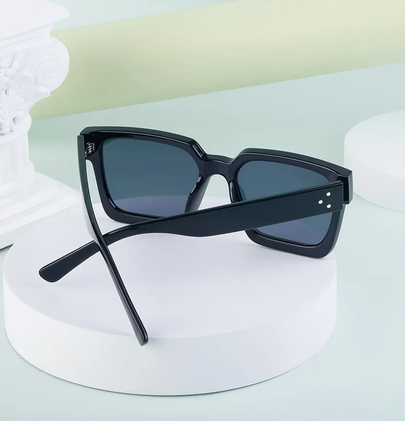 Square Simple Style Streetwear Geometric Pc Full Frame Women's Sunglasses display picture 3