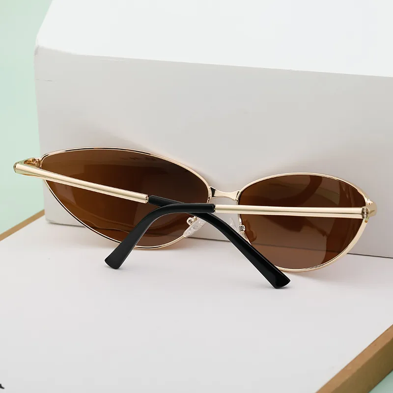 Cadre Ovale Style Simple Ovale Bloc De Couleur Pc Plein Cadre Femmes De Lunettes De Soleil display picture 1