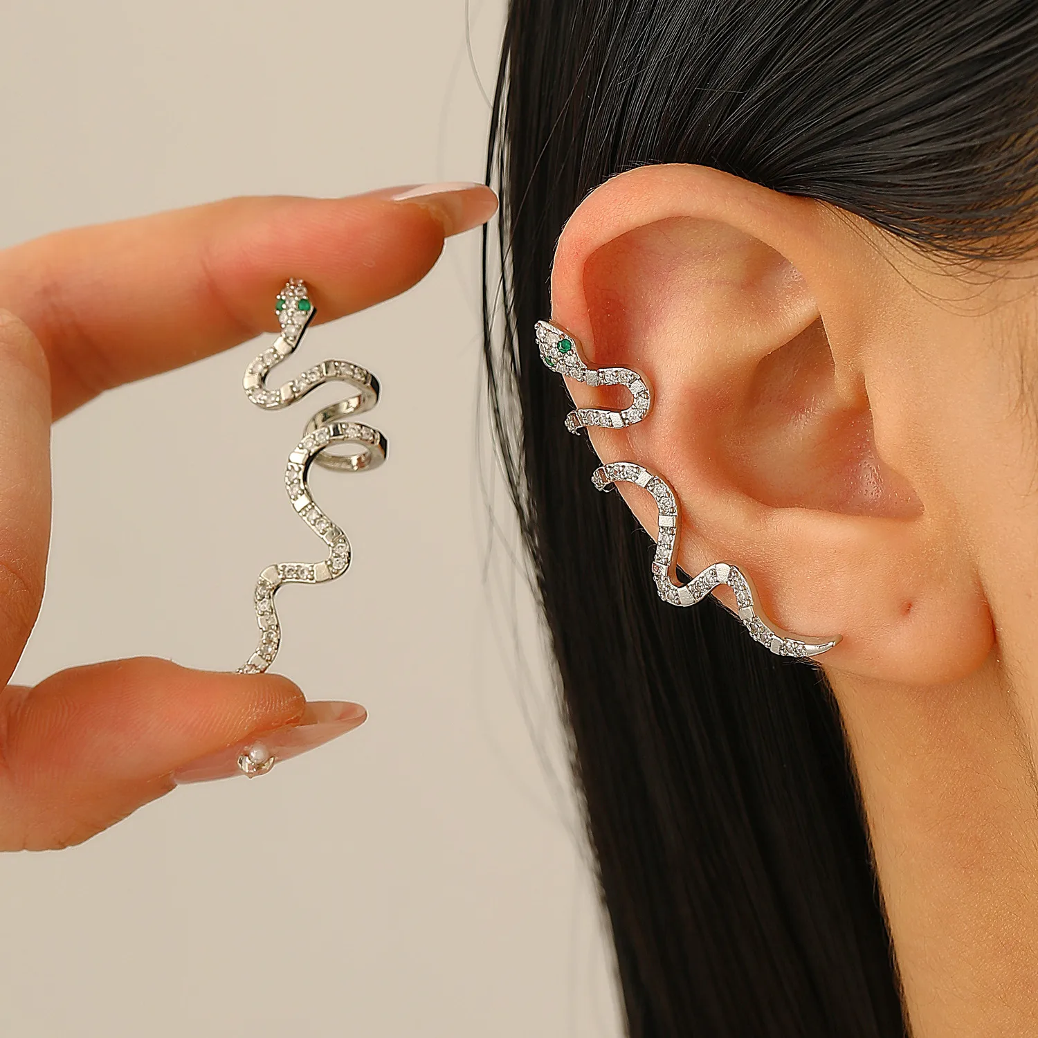 1 Piece Snake Retro Classic Style Copper Plating Ear Cuffs display picture 4