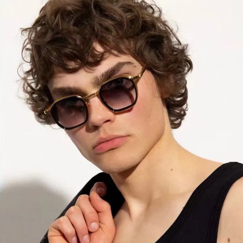 Carré Rétro Style Classique Géométrique Pc Plein Cadre Hommes De Lunettes De Soleil display picture 2