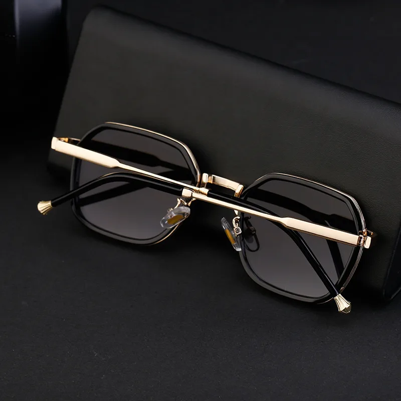 Carré Rétro Style Classique Géométrique Pc Plein Cadre Hommes De Lunettes De Soleil display picture 7
