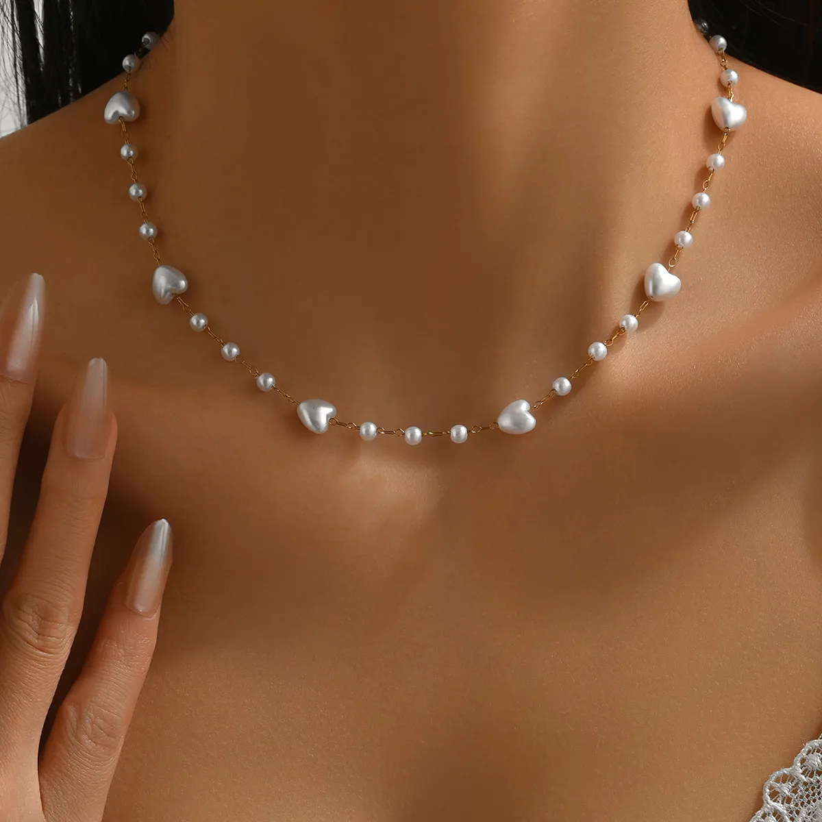 Irrégulier Géométrique Forme De Cœur Élégant Sucré Style Simple Acier Inoxydable 304 Plaqué Or 18K Collier Fermeture À Boucle De Type Homard display picture 2