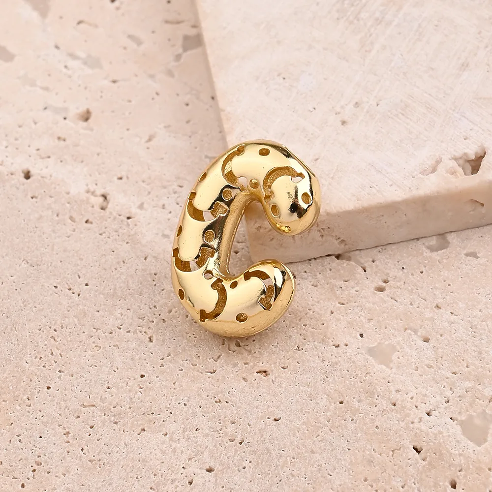 1 Pc/Package Copper 18K Gold Plated Polished Letter Pendant display picture 9