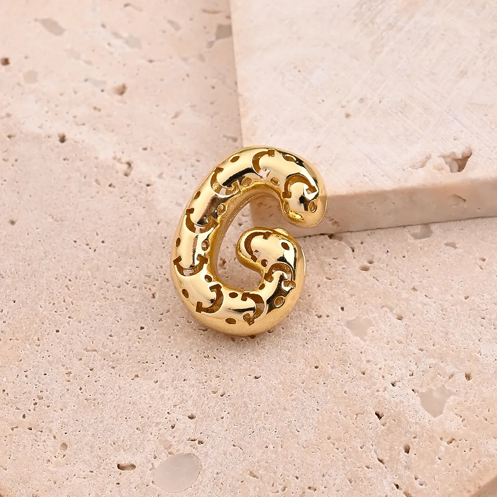 1 Pc/paquet Le Cuivre Plaqué Or 18K Brillant Lettre Pendentif display picture 12