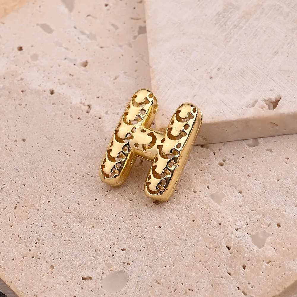 1 Pc/paquet Le Cuivre Plaqué Or 18K Brillant Lettre Pendentif display picture 24