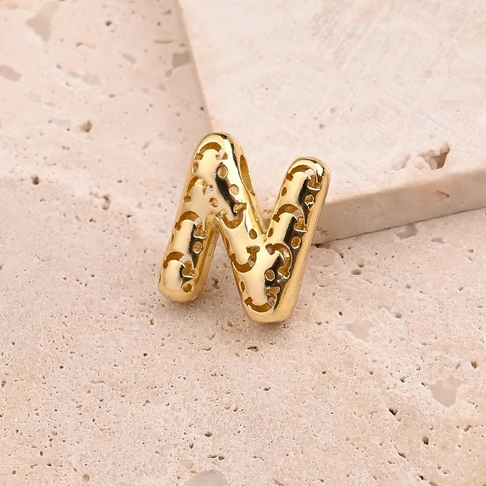 1 Pc/paquet Le Cuivre Plaqué Or 18K Brillant Lettre Pendentif display picture 18