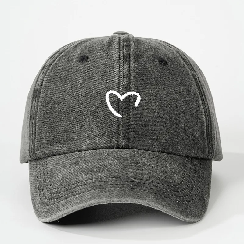 Unisex Heart Shape Curved Eaves Embroidery Casual Simple Style Streetwear Baseball Cap display picture 5