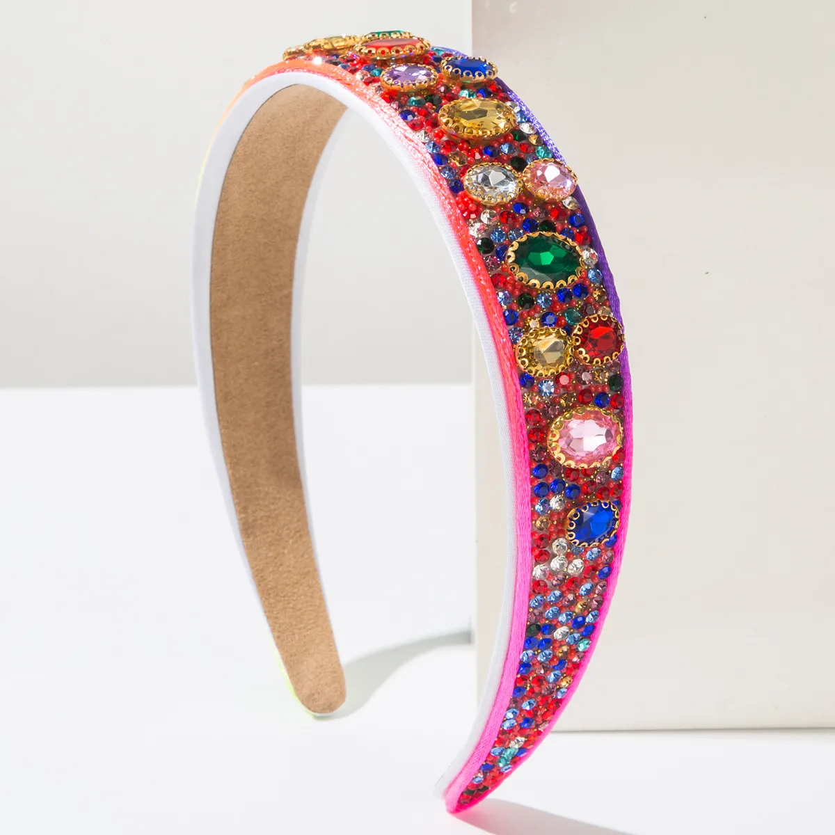 Femmes Bande De Cheveux Rond Rétro Style Moderne Cristal Artificiel Chiffon Diamant Bande De Cheveux display picture 3