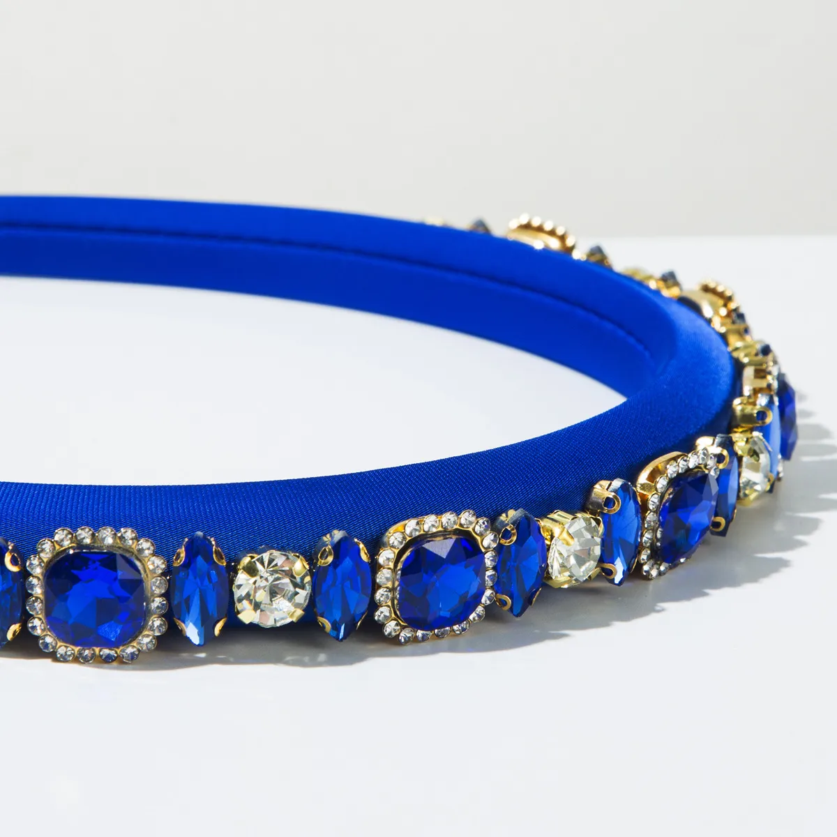 Women's Round Simple Style Cloth Diamond Hair Band display picture 10