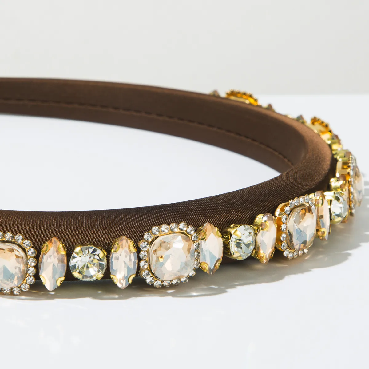 Women's Round Simple Style Cloth Diamond Hair Band display picture 11