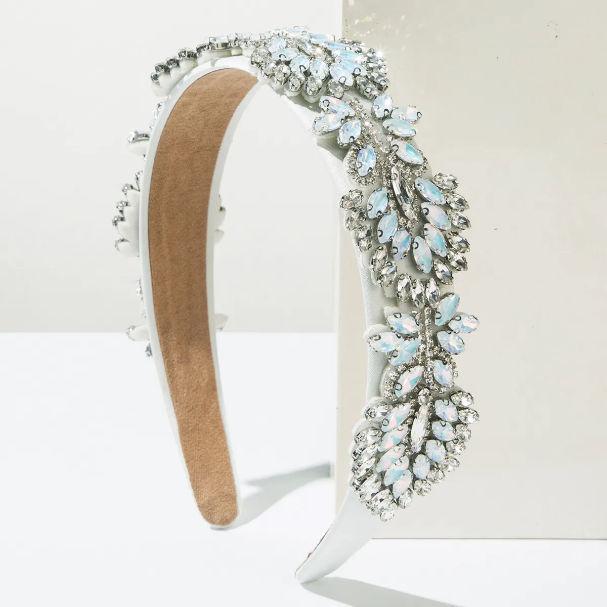 Women's Leaves Modern Style Simple Style Cloth Glass Hair Band display picture 3